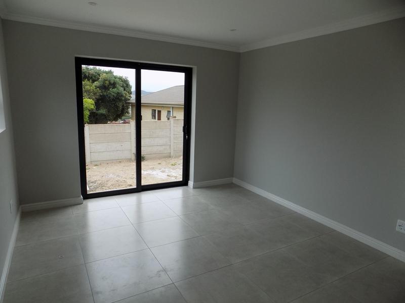 3 Bedroom Property for Sale in Fraaiuitsig Western Cape